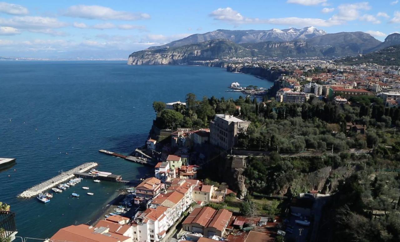 Appartement Happy Flat On The Sea à Sorrente Extérieur photo